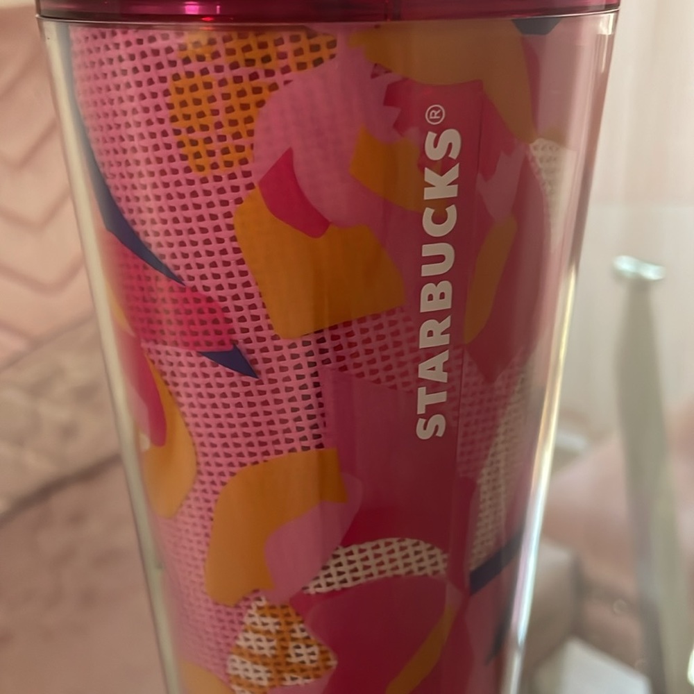 Starbucks Tumblr - Picture 3 of 5